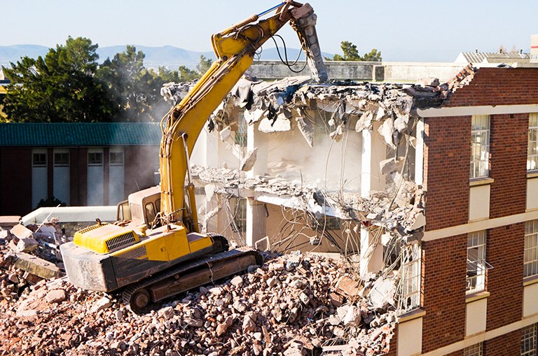 rozbiórka budynku, wyburzenie